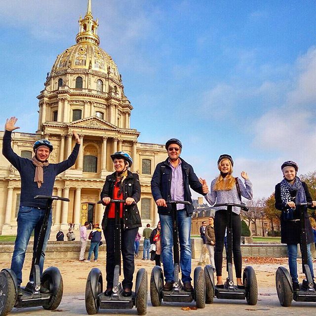 Paris: 3-Hour Private Segway Tour - Arc de Triomphe and Parc du Champs de Mars: the route starts aiming at the big finale