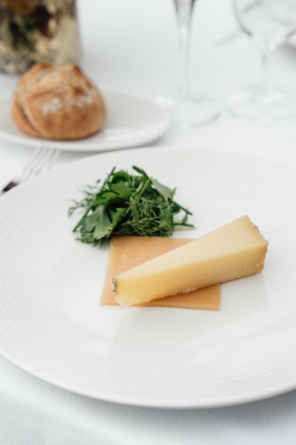 Paris: 4-Course Dinner Cruise on Seine River with Live Music - Who should book this cruise, and who might skip it