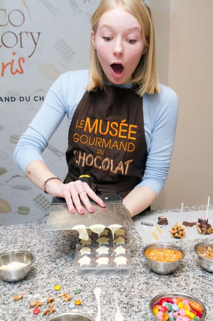 Paris: 45-minute Chocolate Making Workshop at Choco-Story - Language support: French and English in the same workshop