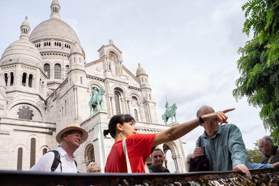 Paris: A Solo Wander Through Hidden Gems of Montmartre - Why Montmartre clicks for solo travelers