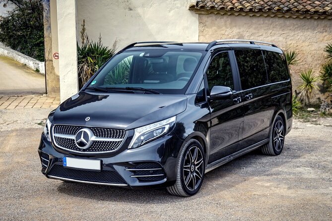Paris Airport CDG Arrival Private Transfer to Paris by Luxury Van - Timing it right: what the 30-minute estimate really means