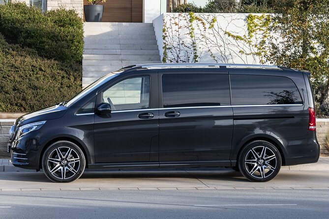 Paris Airport Transfer: Paris to Paris Airport CDG by Luxury Van - Key details worth knowing before you go