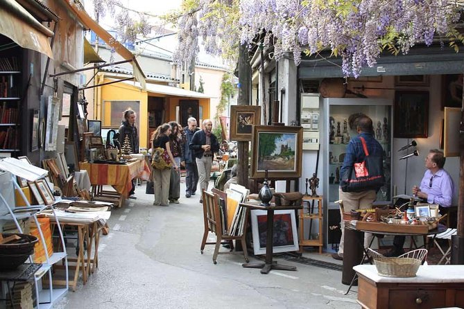 Paris Antiques Market Insider's Tour in Extra-Small Group - Language, payment, and shipping help for your finds