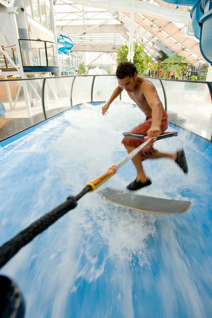 Paris: Aquaboulevard Water Park Entrance Ticket - Jacuzzis and the Sandy Beach Break You Will Actually Use