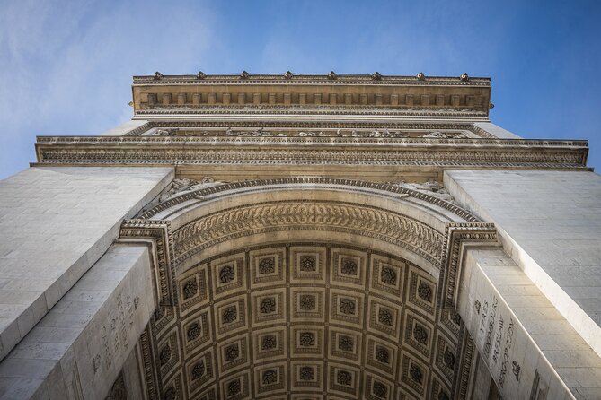 Paris Arc de Triomphe Entry and Mini Walking Tour - Pacing and Group Size: The One Thing to Watch