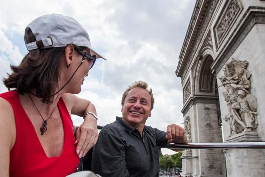 Paris: Arc de Triomphe Ticket & Big Bus Hop-on Hop-off Tour - Comfort and weather: how to stay sane on an open-top day