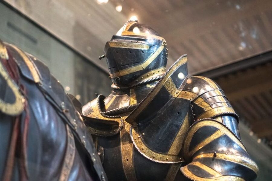 Paris: Army Museum Ticket and Seine River Cruise Combo - The 1-hour Seine cruise: views, plus multilingual audio