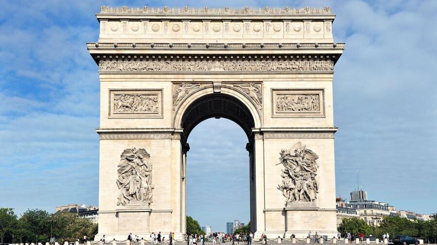 Paris Audioguide - TravelMate app for your smartphone - How This Paris Audioguide Works In Real Life