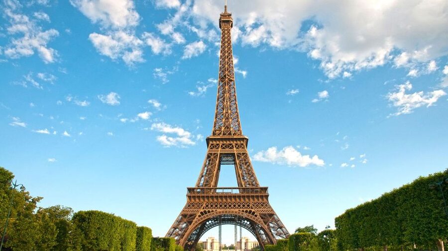 Paris Audioguide - TravelMate app for your smartphone - Languages, Text Support, And Listening Tips That Matter