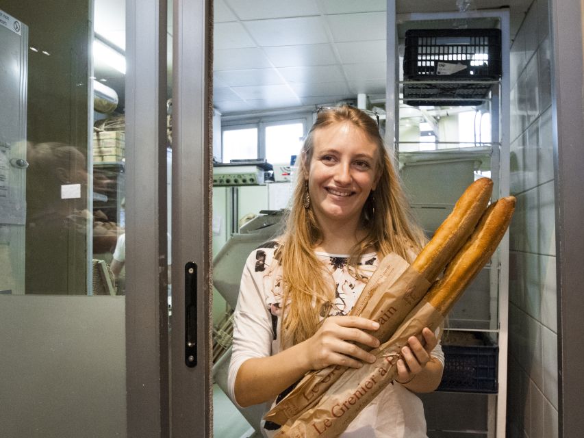 Paris Bakery Tour - The baguette demo: mixing, kneading, shaping, and baking in real time