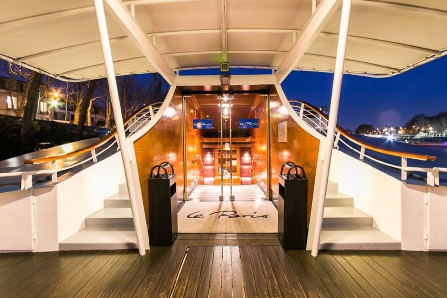 Paris: Bastille Day Dinner Cruise on the Seine River - The French Menu: Champagne, Foie Gras, Veal, and Chocolate