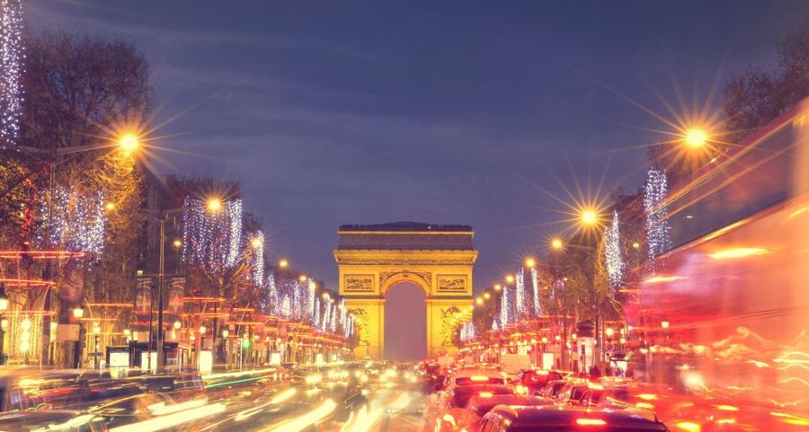 Paris: Bastille Day Special Evening Cruise - Who this Bastille Day cruise suits best