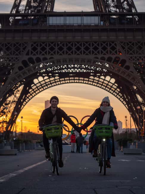 Paris Before the Crowds: Sunrise Bike Tour with Breakfast - Key points that make this sunrise bike tour worth it