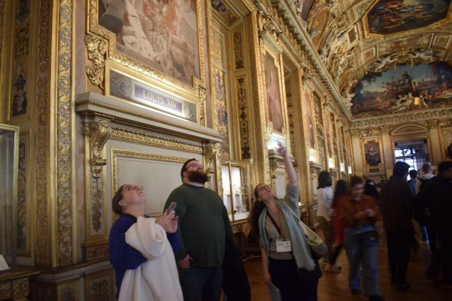 Paris: Best of the Louvre Guided Tour with Pre-booked Ticket - Key highlights that make this tour worth it