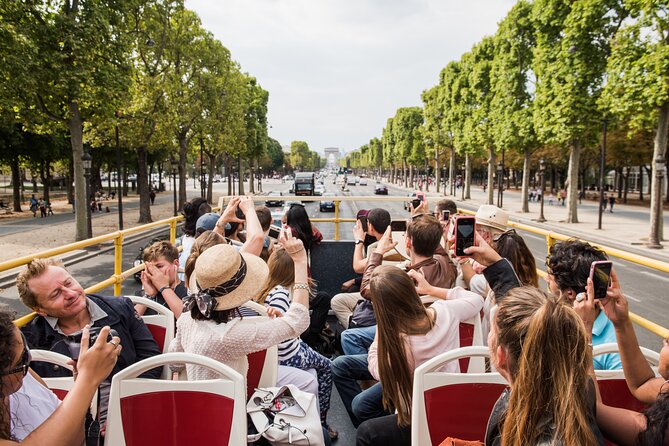 Paris Big Bus Hop-on Hop-off and Seine River Cruise - Louvre area starting point: the easiest first stop