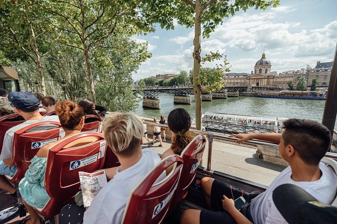 Paris Big Bus Hop-On Hop-Off Tour with Optional River Cruise - Audio commentary and headphones: great when you tune in