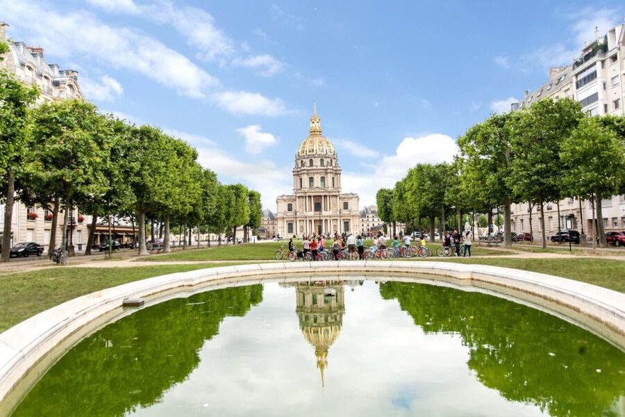 Paris Bike Tour: Eiffel Tower, Place de la Concorde & More - Price and Value: $44 for Bike, Helmet, and a 3.5-Hour Guided Route