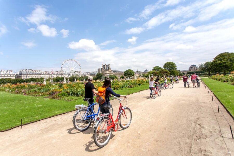 Paris Bike Tour: Eiffel Tower, Place de la Concorde & More - Dome Church and Invalides: Napoleon’s Buried Here, Not Just a Name on a Map