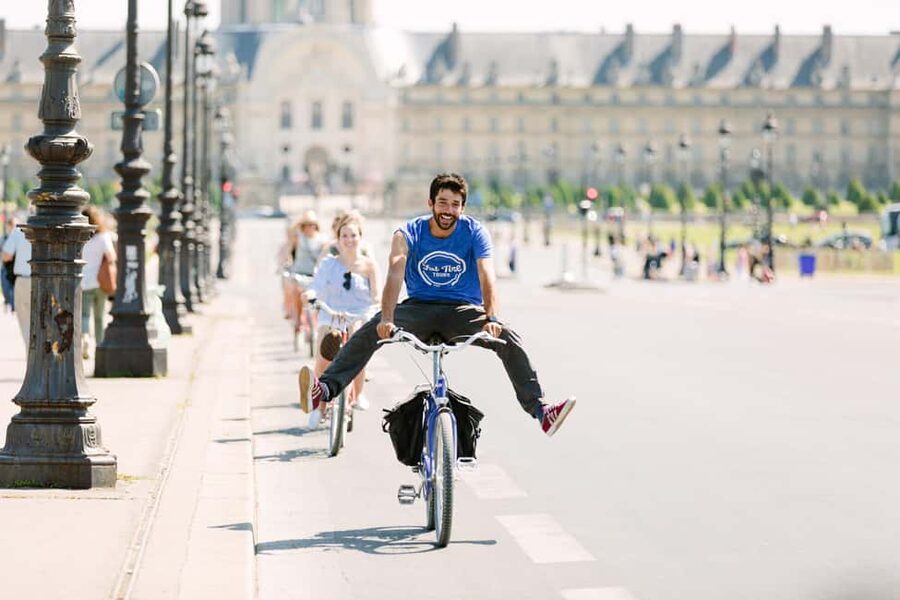 Paris Bike Tour: Eiffel Tower, Place de la Concorde & More - Why 210 Minutes on a Cruiser Bike Feels Like the Best First-Day Shortcut