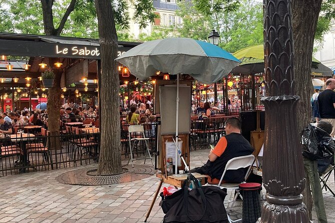 Paris Bites & Stories : A Tasty City Adventure with a Local - Le Mur des Je taime and a Proust Pastry Finale