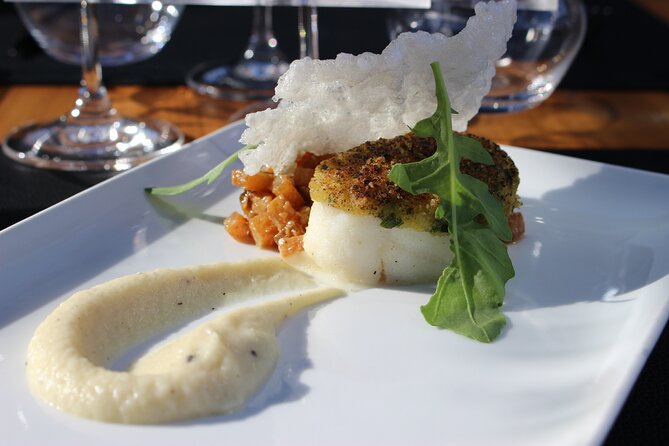 Paris Bustronome Gourmet Sightseeing Dinner on a Panoramic Bus - Six-course dinner: the meal style, the menu, and the pace