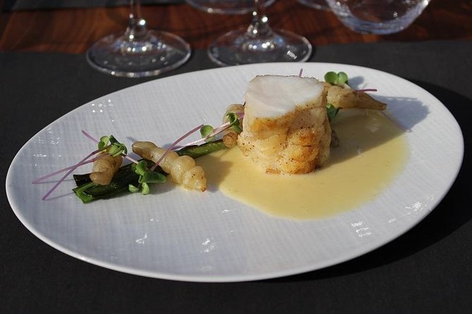 Paris Bustronome Gourmet Sightseeing Lunch on a Panoramic Bus - Quick reasons this panoramic lunch tour works