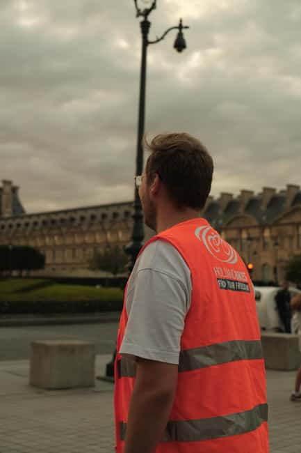 Paris By Night: 3-Hour Guided Bike Tour - The illuminated route: Opéra to Place Vendôme, then the classics at night