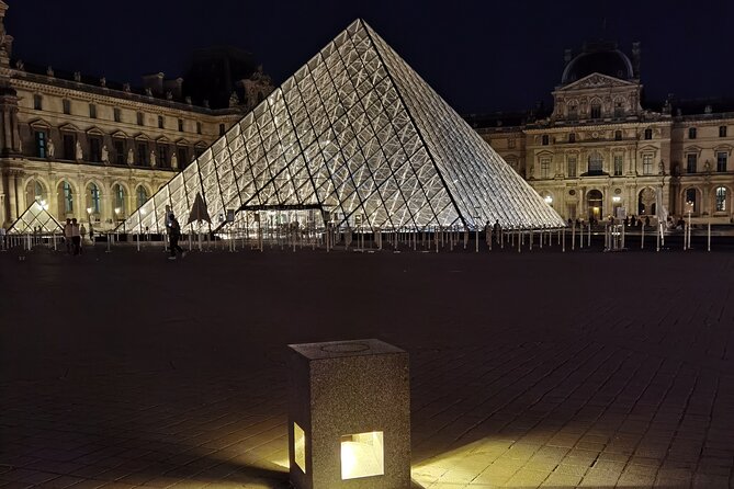 Paris by Night - Royal square, luxury shopping, and the story behind the scenery
