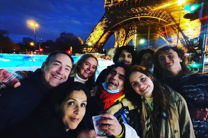 Paris by night in a Private Tuktuk Tour - Notre-Dame area: 30 minutes that lets you actually look