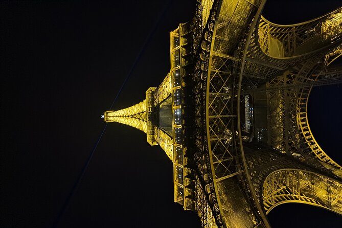 Paris by Night - The “private” part that actually matters for your evening