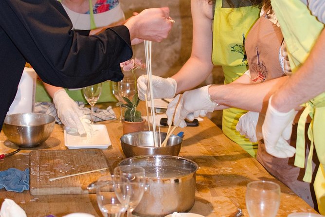 Paris Cheesemaking Workshop including Wine and Cheese Tasting with an Expert - Meet the master fromager, and what makes the lesson click