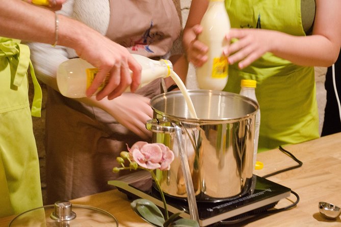 Paris Cheesemaking Workshop including Wine and Cheese Tasting with an Expert - Logistics that actually matter: time, meeting point, and getting there