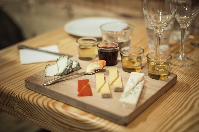 Paris Cheesemaking Workshop including Wine and Cheese Tasting with an Expert - Making cheese and butter: the hands-on part you’ll remember