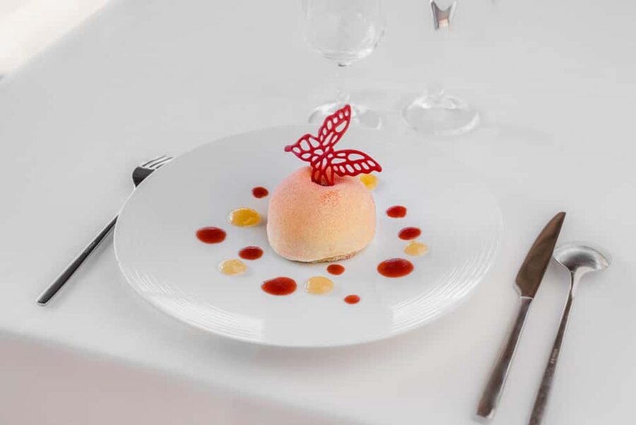 Paris : Christmas Special Lunch Cruise on the Seine River - Food, wine, and the festive atmosphere on board