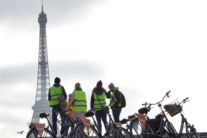 Paris: City Bike Tour on a Dutch Bike - Place Vendôme to Place de la Concorde, the royal-meets-revolution starter pack