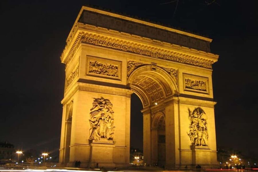 Paris: City By Night Tour - Eiffel Tower views via Trocadéro, plus the river-side perspective