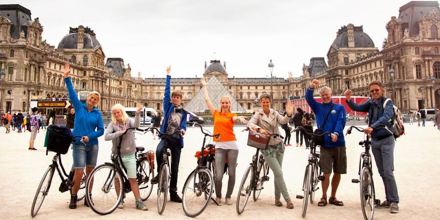 Paris: City Highlights Bike Tour - Île de la Cité and Notre-Dame: Major Views Without the Worst Lines