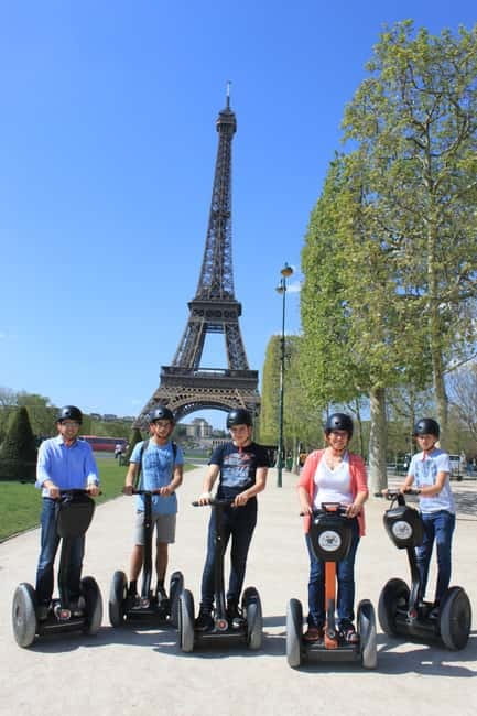 Paris: City Highlights on a Segway - Getting started at SeeWay and learning the Segway i2