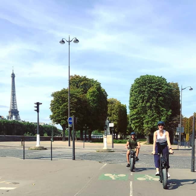 Paris: City Highlights Private Electric Bike Tour with video - Saint-Germain-des-Pres: style, cafes nearby, and time to actually look