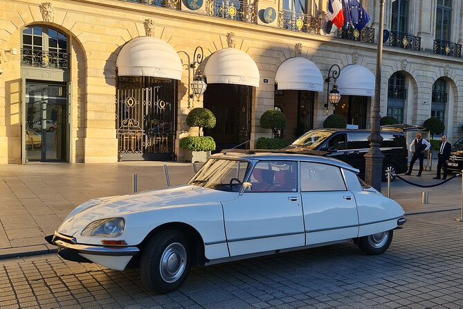 Paris City Tour 2h00 Citroën DS Vintage with Open Roof - Stop one: Eiffel Tower photo time near the Champ de Mars