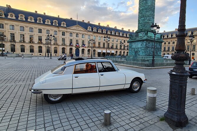 Paris City Tour 2h00 Citroën DS Vintage with Open Roof - From Champs-Élysées to Place de la Concorde, then toward the Louvre Pyramid