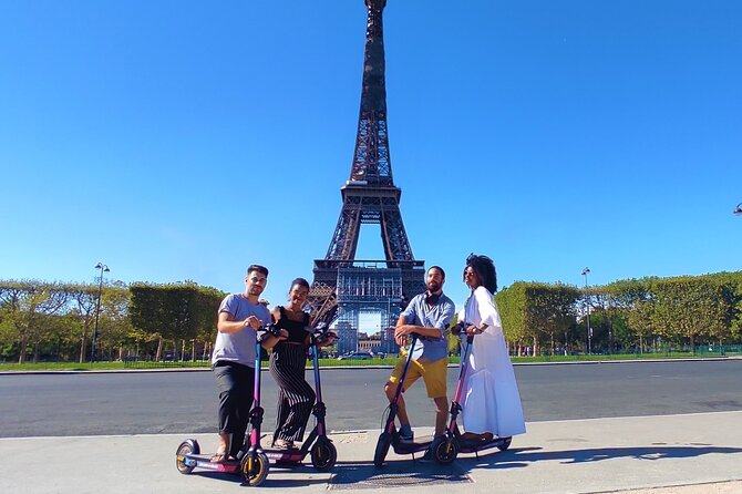 Paris City Tour by E-Scooter with Fun Guide (Small groups) - Louvre and Cour Carrée: major names, no ticket pressure