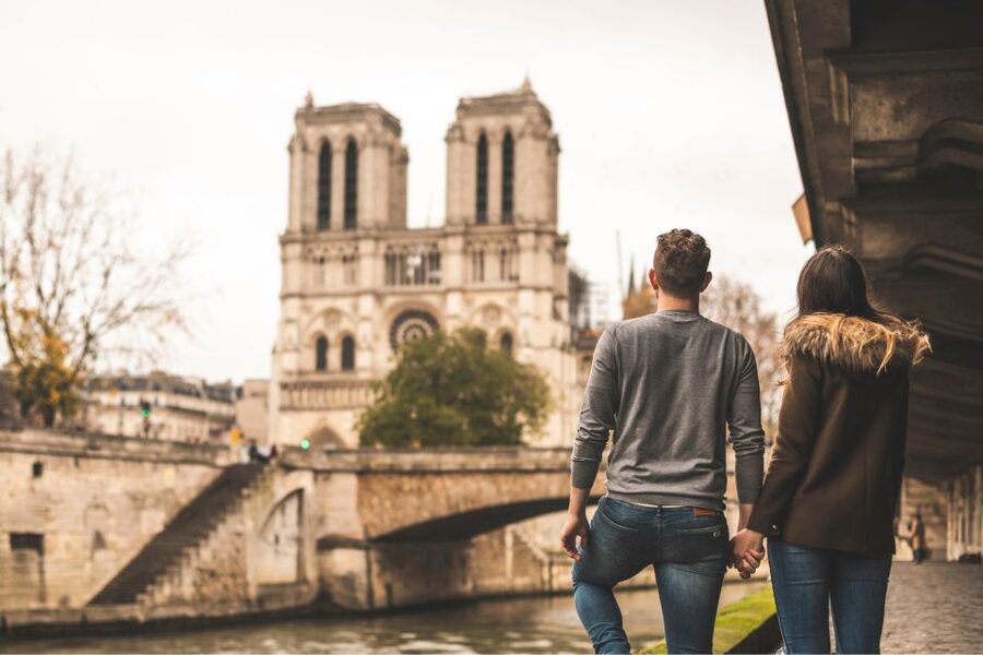 Paris: City Tour with Louvre Tickets & Cider with a Crepe - Notre-Dame area, how to see it without rushing