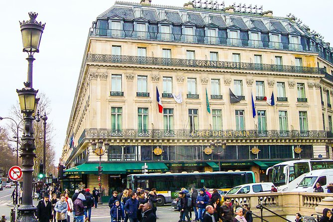 Paris City Tour with Private Friendly Guide and all Must-See Sites - Tuileries Garden to Pont des Arts: slow down, then enjoy the Seine