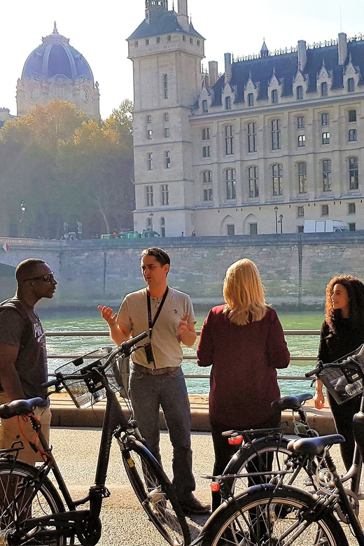 Paris: City Treasures Bike Tour - Car-free riverbanks, love-lock views, and the Louvre from the right angle
