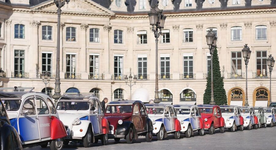 Paris: Classic Sites Tour by Vintage Citroen 2CV - Place de la Concorde and Opéra Garnier, Seeing Paris at Full Volume