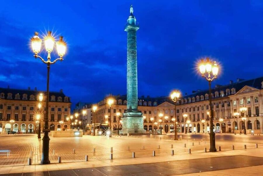 Paris: Cœur de Bohème Tour - Heart of the City - Price and Value for a Group Up to 6