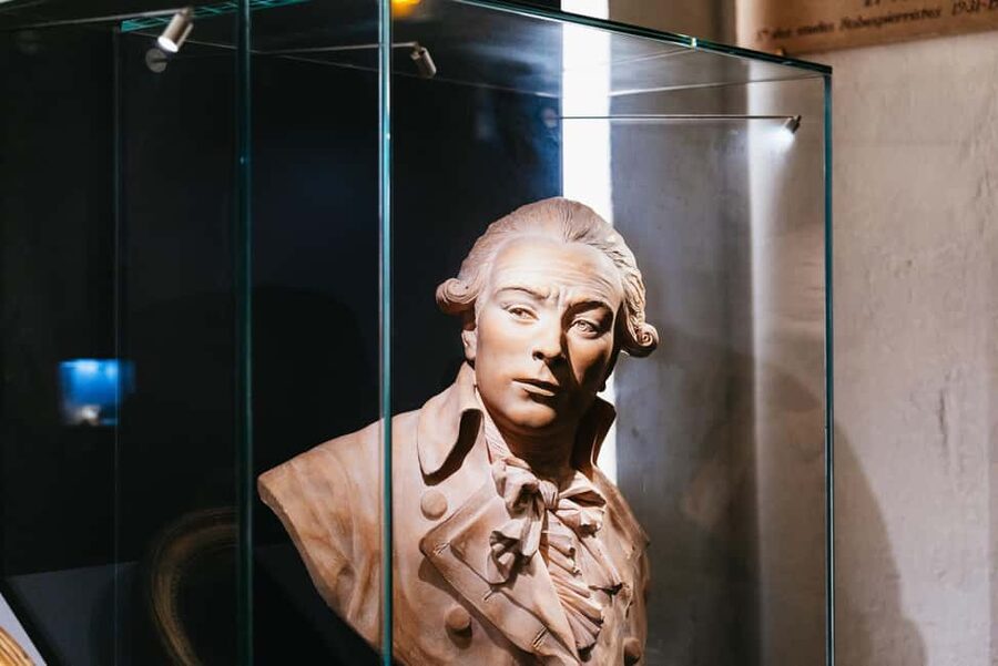 Paris: Conciergerie Ticket with Histopad - Who should book this Conciergerie with Histopad ticket