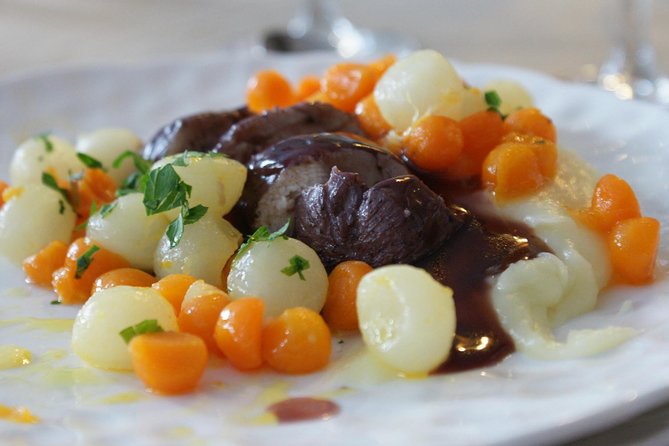 Paris Cooking Class and Lunch with Wine plus Market Visit Option - Inside Le Foodist: what the first moments feel like