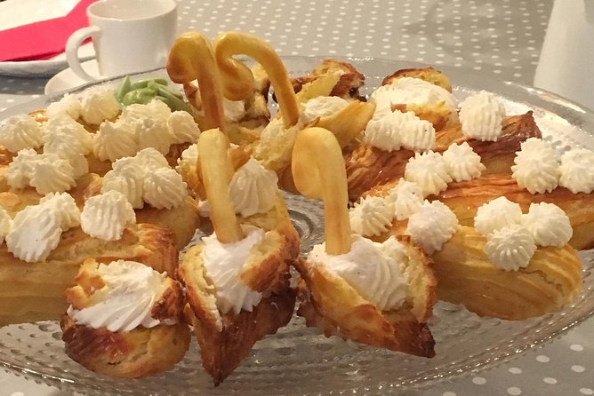 Paris Cooking Class: Chocolate Éclairs and Cream Puffs - Chocolate éclairs: how your assembly comes together